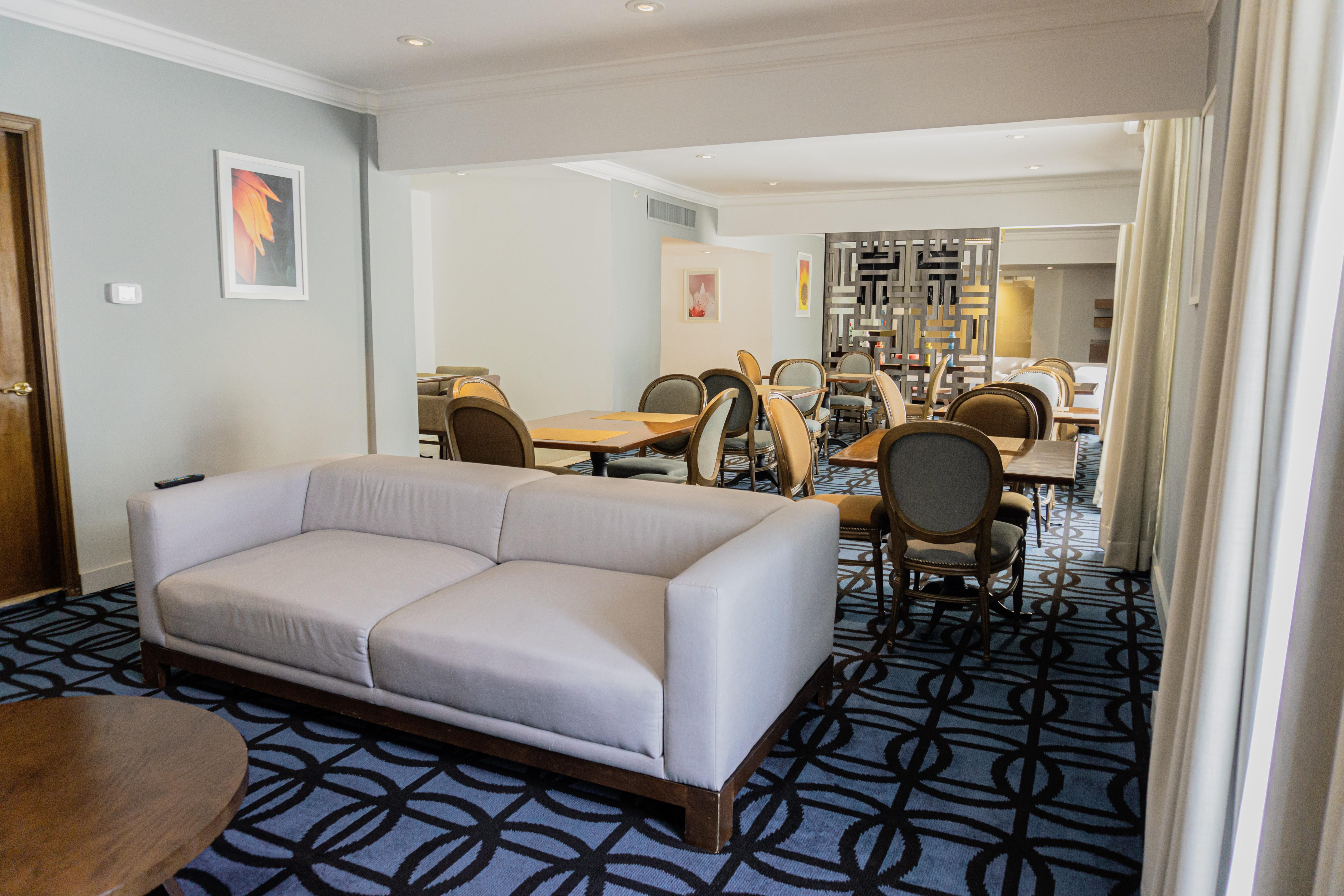 Gamma Monterrey Gran Hotel Ancira Экстерьер фото A suite at the hotel