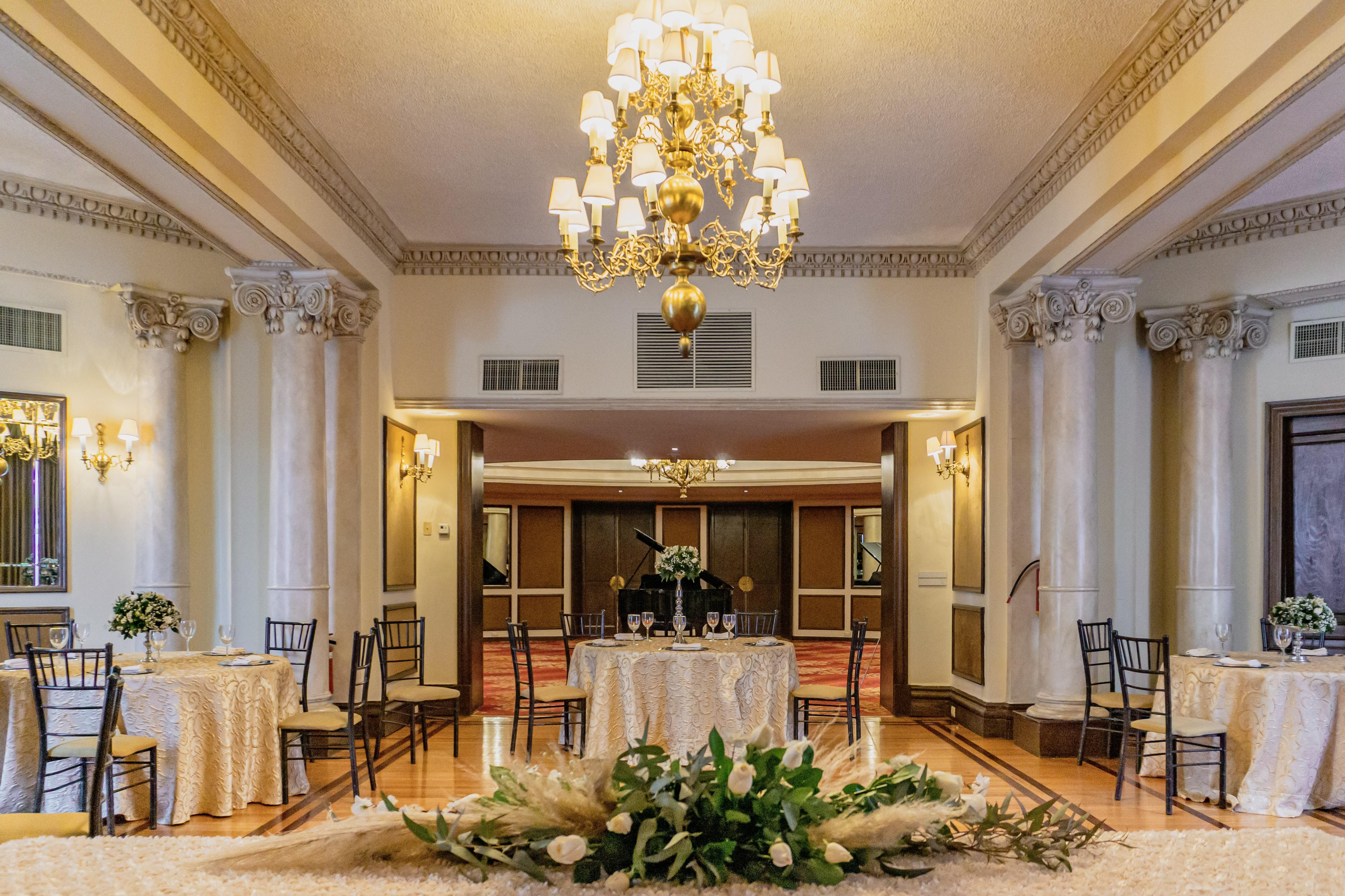 Gamma Monterrey Gran Hotel Ancira Экстерьер фото The ballroom at the Hotel Metropole